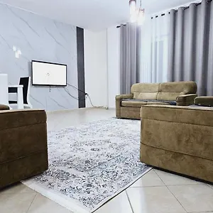 new-bazaar-side-bliss-2br-apt-with-free-garage.albaniahotels.org/