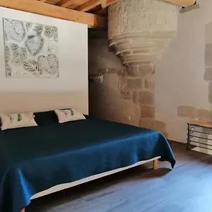 les-gtes-de-genas.hotels-rhonealpes.com/